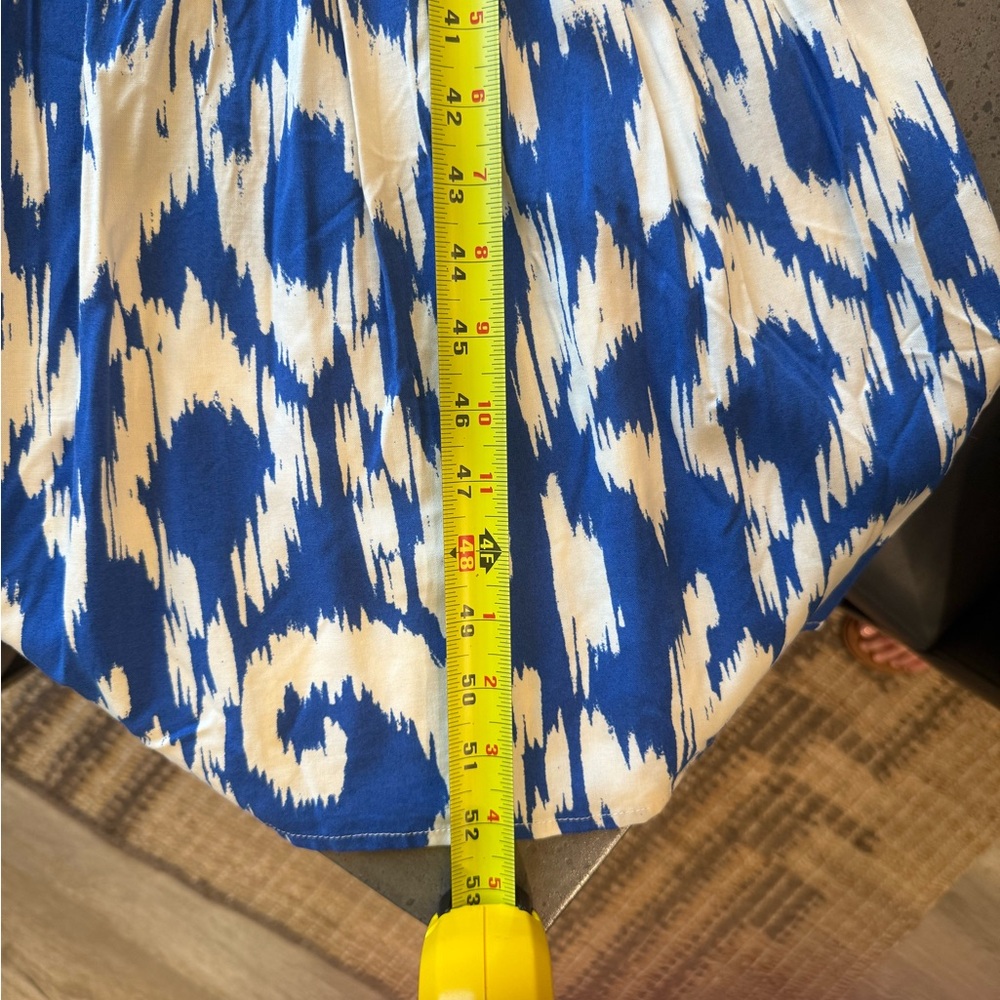 NWOT Evereve Blue and Cream Patterned Maxi Dress - Picture 9 of 11